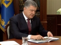 Порошенко заявил, что права граждан России на Украине будут ограничены
