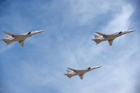 Российские Ту-22М3 выполнили первый устрашающий полёт в сторону Израиля