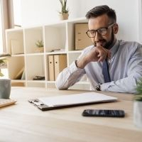 НДФЛ с дивидендов, правом на которые обладает иностранец-нерезидент, исчисляется по ставке, предусмотренной международными договорами