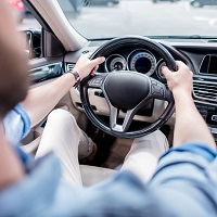 А знаете ли вы, как учесть ГСМ в баке при покупке автомобиля?