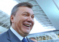 Суд ЕС отменил решение о заморозке активов Януковича и его сына