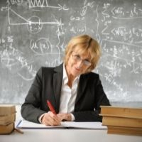 Правительство РФ доложило Федеральному Собранию о результатах в сфере регулирования оплаты труда педагогов за 2020 год 