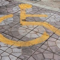 С 1 июля вступят в силу уточненные требования к зданиям и сооружениям для маломобильных граждан