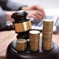 В обзор практики КС РФ за II квартал включено два налоговых дела