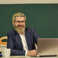 Педагоги техникумов и колледжей станут получать доплату за классное руководство
