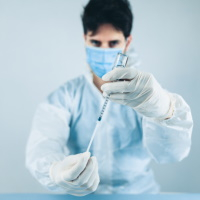 Осмотр перед вакцинацией от COVID-19 и плановая госпитализация: важные изменения
