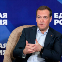 Медведев: требования россиян к качеству жизни <span id=