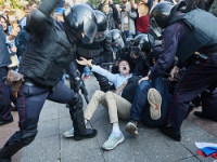 Власти увеличат расходы на силовиков на 28% после протестов в поддержку Навального