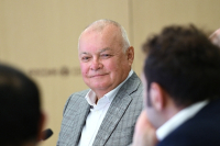 Дмитрия Киселева госпитализировали с коронавирусом