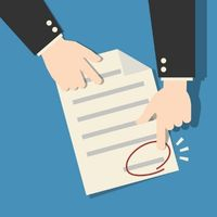 Работодатель обязан ознакомить работника только с теми документами, которые непосредственно его касаются