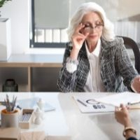 Как облагаются НДФЛ доходы по банковским вкладам, открытым на третье лицо?