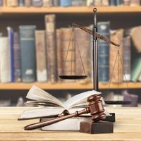 Утвержден обзор практики КС РФ за I квартал 2022 года