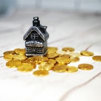 Как получить освобождение от НДФЛ при продаже недвижимости семьей с детьми: разъяснения Минфина России