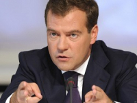 Глава МИД Италии назвал угрозами слова Медведева об ублюдках и выродках
