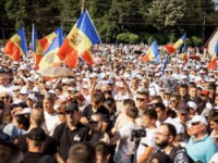 В Кишинёве 40 тысяч жителей Молдовы требуют отставки президента и правительства
