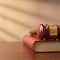 Обобщены решения ВС РФ и КС РФ по налоговым вопросам за IV квартал 2022 года
