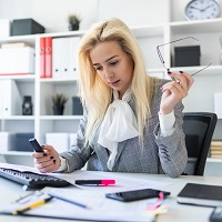Кто должен определять КОСГУ для операций с НФА – профильная комиссия или бухгалтерия?
