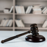 ВС РФ напомнил, при каких условиях поставщик вправе понудить покупателя к внесению суммы предоплаты