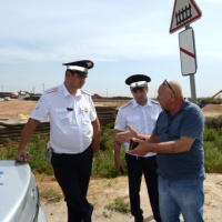 В ПДД планируется внести уточнения, закрепляющие возможность предъявления сотрудникам ГИБДД документов из приложения "Госуслуги Авто"