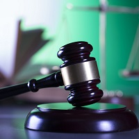 Уполномоченных по правам ребенка в субъектах РФ хотят освободить от уплаты госпошлины при обращении в ВС РФ