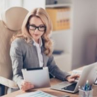 Запрет нанимать иностранцев на работу по определенным профессиям распространяется и на работодателей – физических лиц
