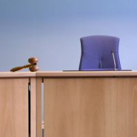 ВС РФ напомнил, что нельзя наказать за пьяную езду водителя, который хоть и пьян, но находится в припаркованном автомобиле
