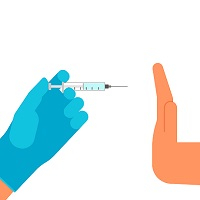 Отстранении от работы в связи с отказом от вакцинации: суд отклонил ссылку на перечень работ, выполнение которых требует наличия прививок