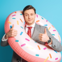 Работодатель не вправе самостоятельно решать вопрос о разделении отпусков на части и их продолжительности