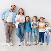 Многодетных родителей хотят освободить от НДФЛ