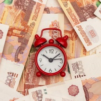 В мае пенсии и детские пособия выплатят по обычному графику