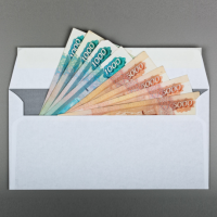 Работник взыскал с компании недоначисленную зарплату за весь срок действия ГПД